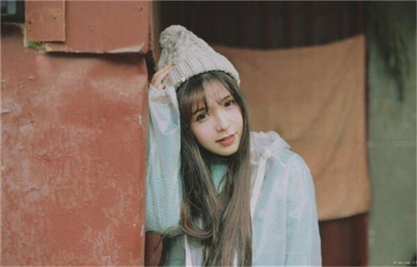 虽然他常常都可以约到小玉出来,和对方的聊天都很愉快,也很多互动。